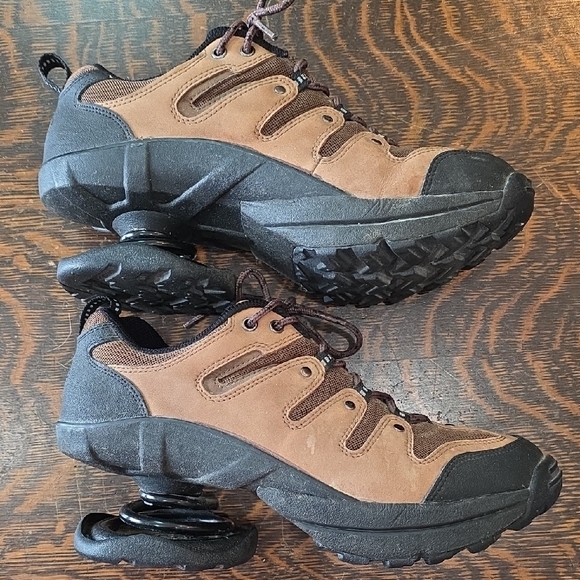 Z-Coil Men's Brown and Black Hiking Shoes sz M9 - Picture 3 of 8